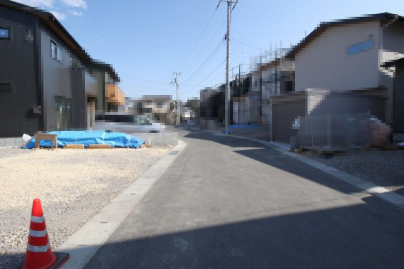 福井町　新築戸建　Ｅ号地（全１9区画）　の前面道路含む現地写真