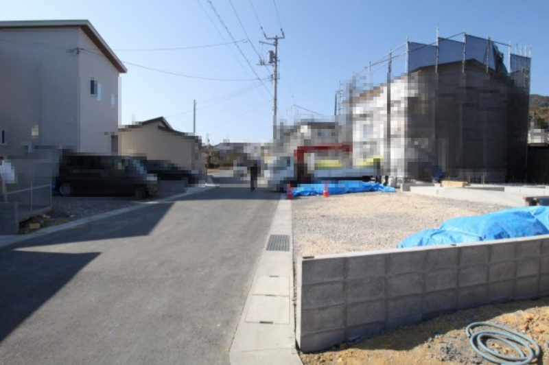 福井町　新築戸建　Ｅ号地（全１9区画）　の前面道路含む現地写真