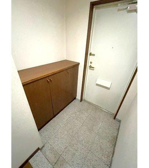 アルファシティ屋島壱番館の玄関