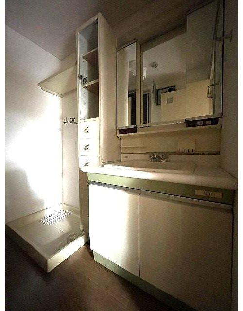 労住協第弐七ビルの独立洗面台