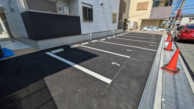 【駐車場】