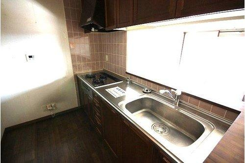 サーパス古高松のキッチン