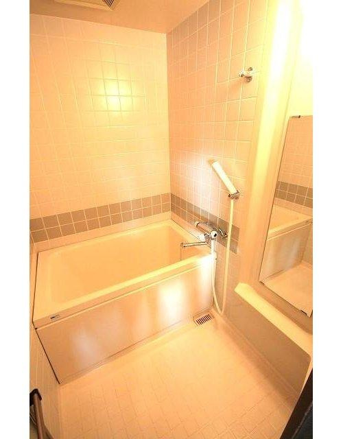 サーパス古高松の浴室