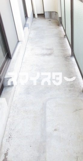 福生市大字熊川の賃貸マンションのバルコニー