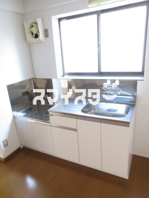 福生市大字熊川の賃貸マンションのキッチン