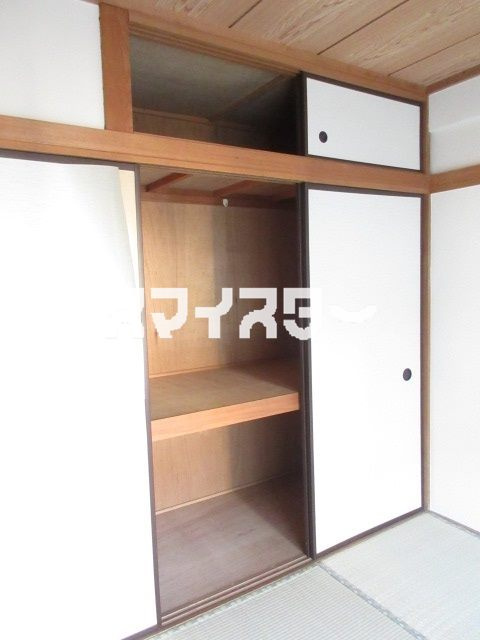 福生市大字熊川の賃貸マンションの収納