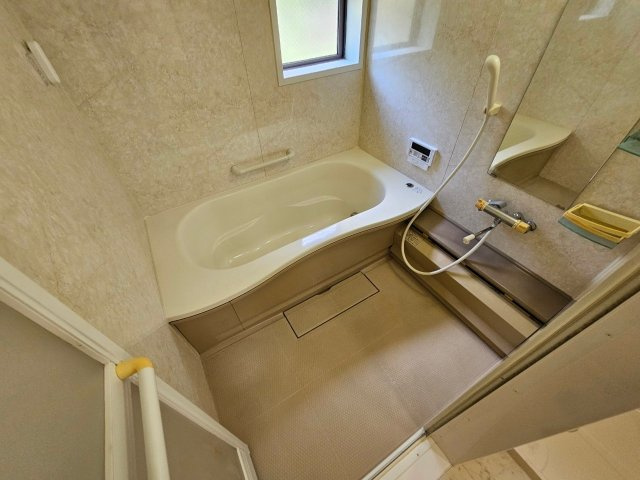 松ノ内テラスハウスの浴室