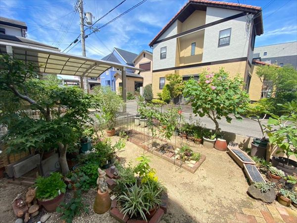 和歌山市吉田中古住宅の庭