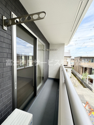 【バルコニー】 | 静岡市葵区上足洗2丁目 未入居 | ルーフ付きのバルコニーです