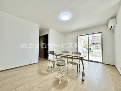 【寝室】 | 静岡市葵区上足洗2丁目 未入居 | 落ち着いて過ごせる寝室です