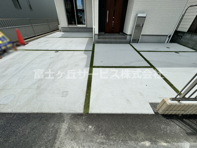 【駐車場】 | 静岡市葵区上足洗2丁目 未入居 | 車種により2台駐車可能です