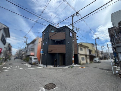 【前面道路含む現地写真】 | 西加賀屋３丁目　新築一戸建 | 前面道路含む現地写真です