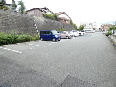 【駐車場】 | グラン・アヴェントゥーラ | 駐車場です