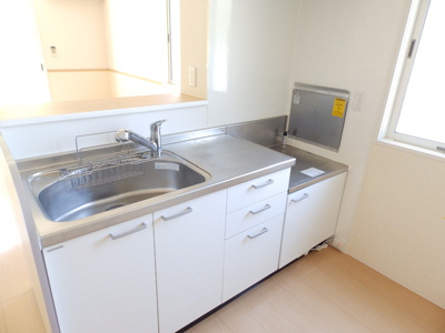 【キッチン】 | グラン・アヴェントゥーラ | コンパクトなキッチンで掃除もラクラク