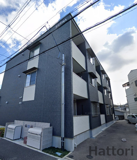 ルセリア豊中の外観