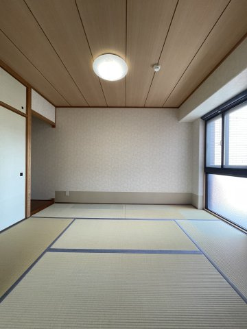 アルファガーデン桜町の和室