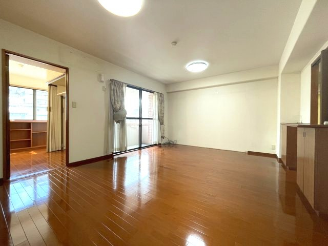 アルファガーデン桜町の居間・リビング