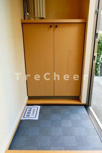 スタジオカルテットの玄関