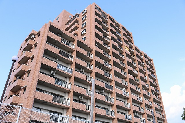 グランフィル久米東の外観|落ち着きと品格を備えた外観。