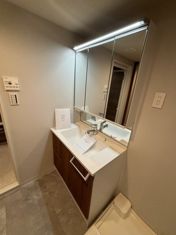 【独立洗面台】