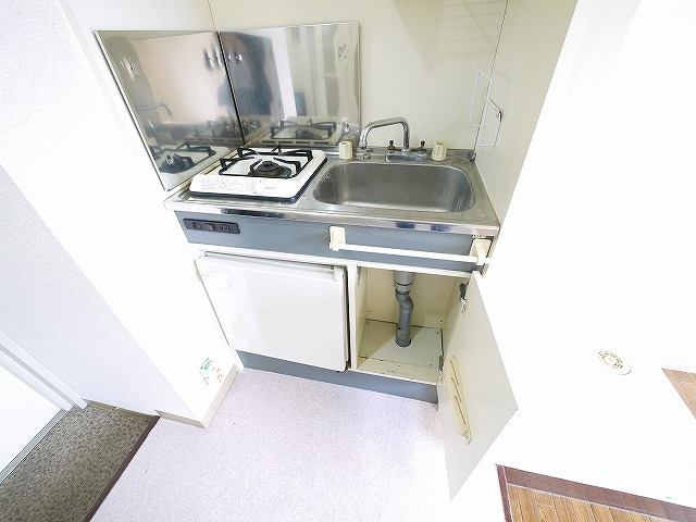 ジュネス神殿のキッチン|お料理しやすいキッチンです