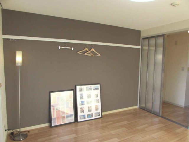 幸ハイツの内装|一面アクセントクロス