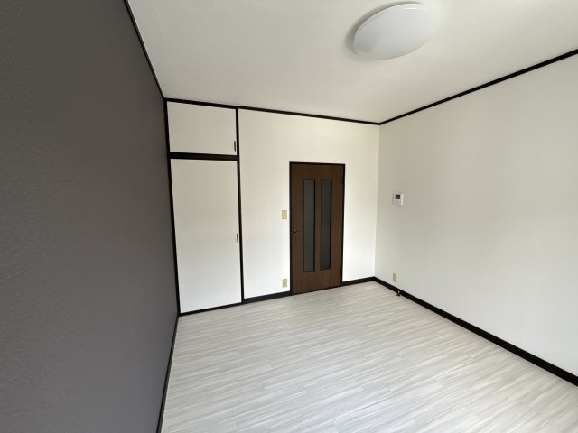 サンハイツ八代の寝室