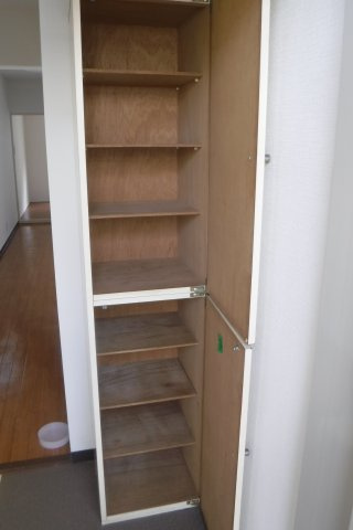 蟹ヶ谷ハイツの玄関|他のお部屋の参考写真となります。