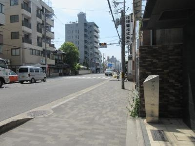 アスヴェル京都二条駅前の周辺|前面道路