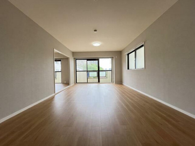 【居間・リビング】 | 総建みどりハイム