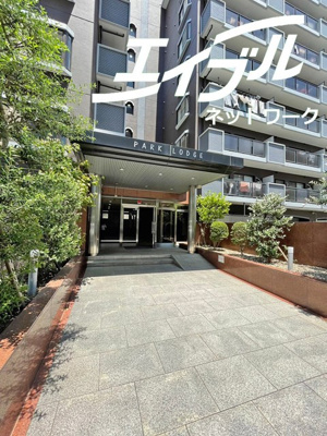 【エントランス】 | パークロッジ