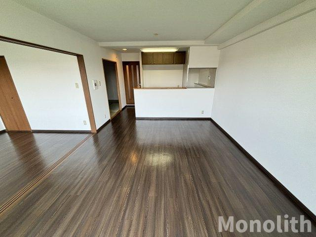 フローラ南館の居間・リビング