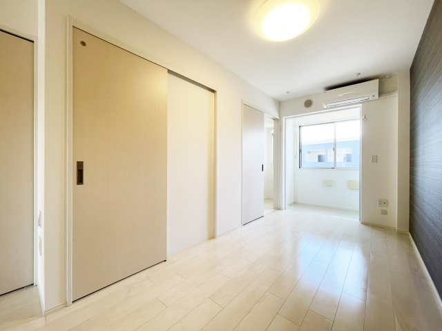 ユニヴァリィⅡ東吉野Bの居間・リビング