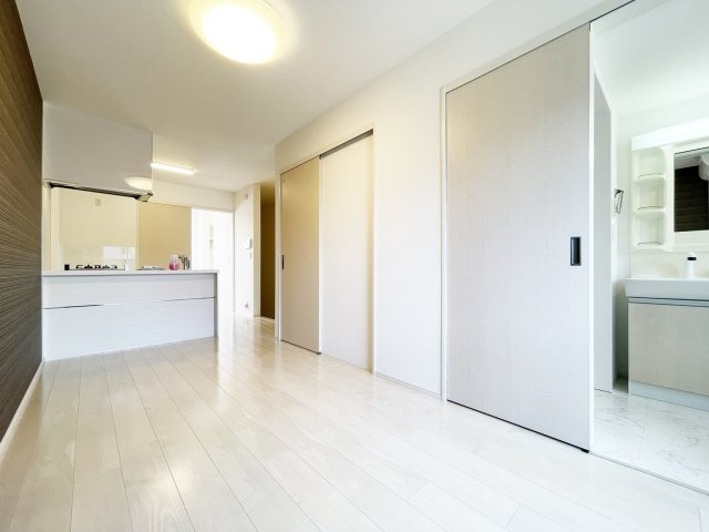 ユニヴァリィⅡ東吉野Bの居間・リビング