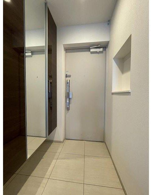 アルファステイツ錦町の玄関