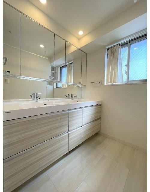 アルファステイツ錦町の独立洗面台