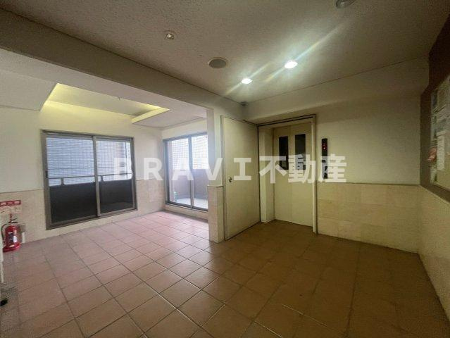 SWISS京橋のロビー