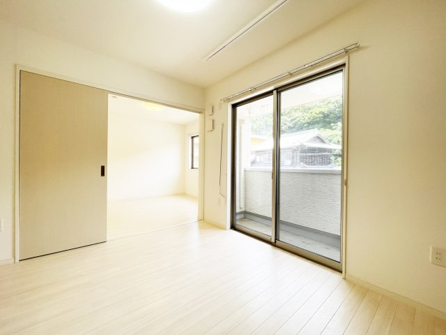 まゆ山弐番館の居間・リビング