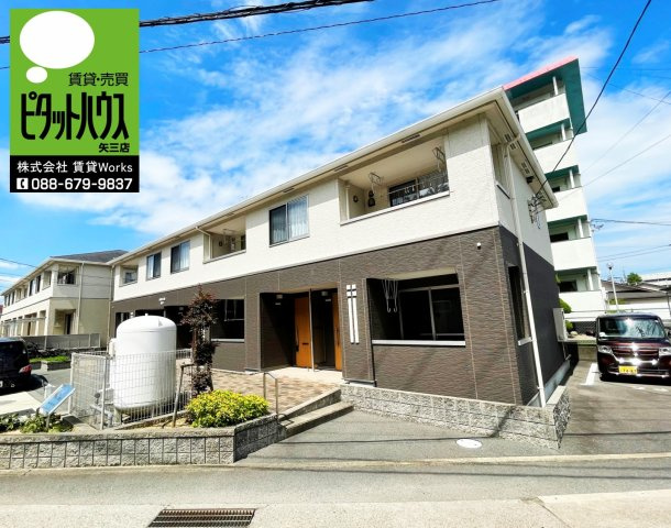まゆ山弐番館の外観