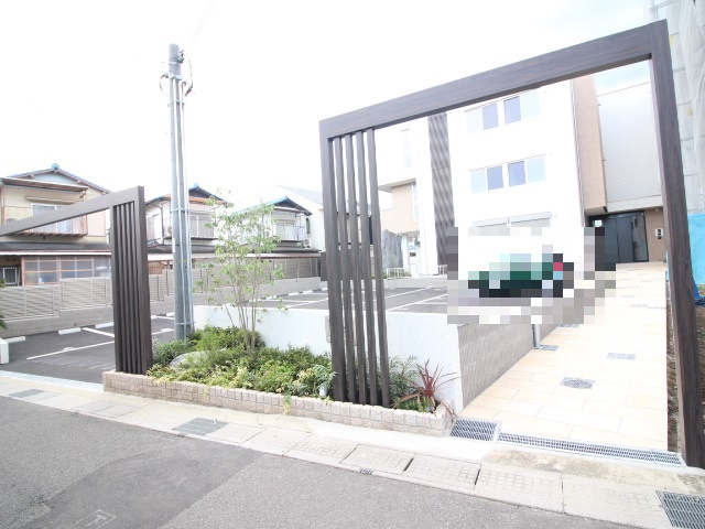MY lanaiのエントランス