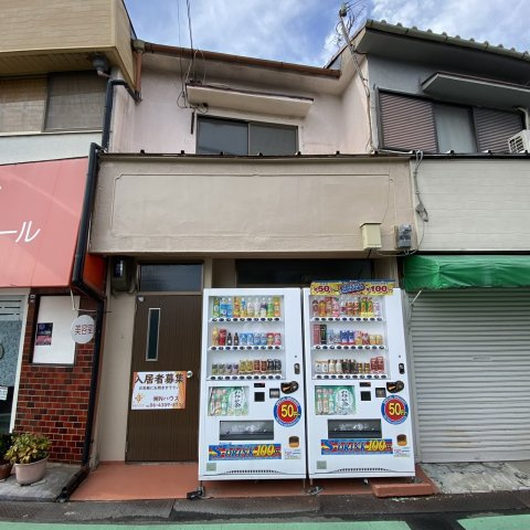 寝屋川市寿町貸家