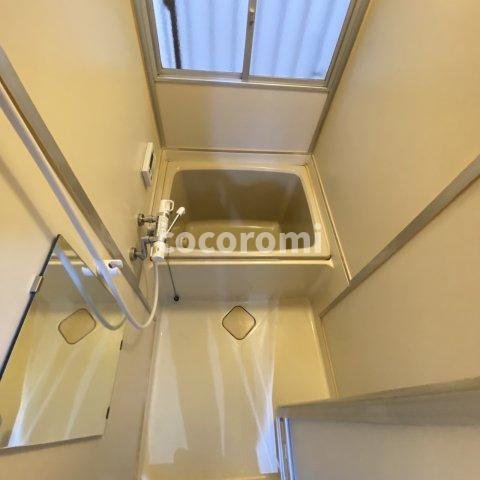 寝屋川市寿町貸家の浴室