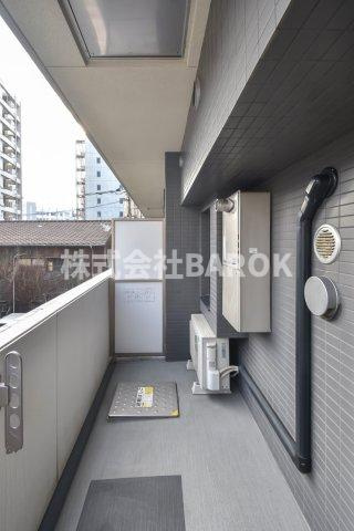 福岡市博多区美野島３丁目の賃貸マンションのバルコニー