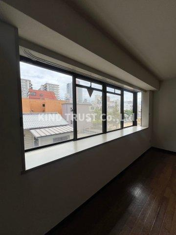 TSUSHIMAの内装|内装は落ち着いています