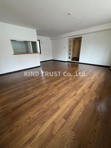 TSUSHIMAの居間・リビング|おしゃれなリビングです