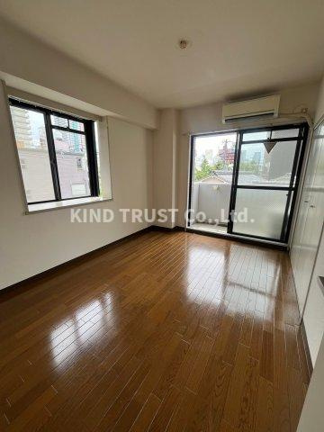 TSUSHIMAの居間・リビング|ゆったりとした居間です