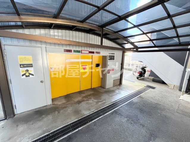 スカイタウン上前津の駐車場