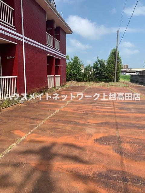 ピュアメイトの駐車場|駐車場