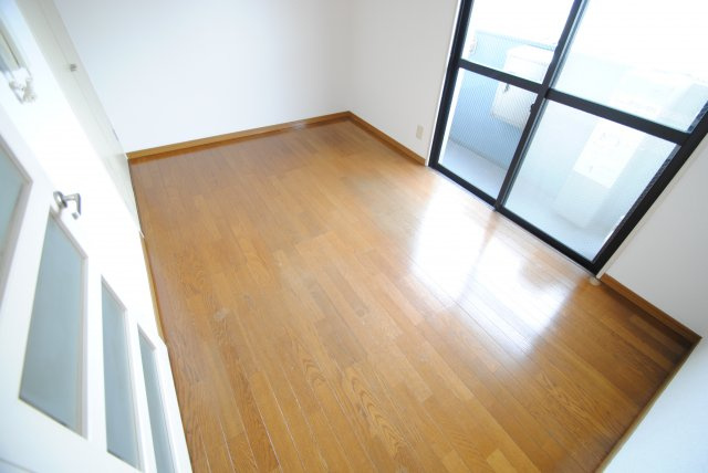 トランプの洋室