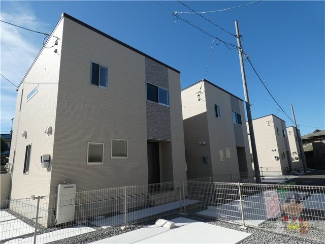 ルミエールドゥサナ国富